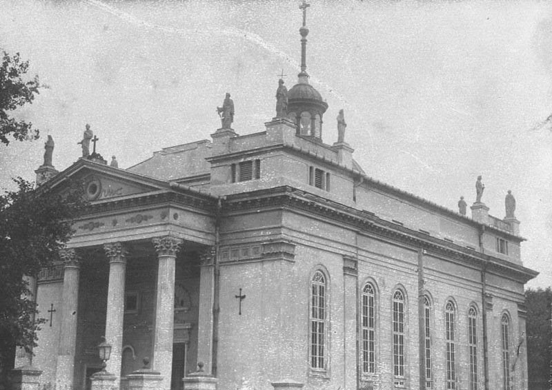 Kościół ewangelicko-augsburski w Ozorkowie. Rok wykonania fotografii nieznany. Źródło: http://www.ozorkow.luteranie.pl/zdjecia-archiwalne/