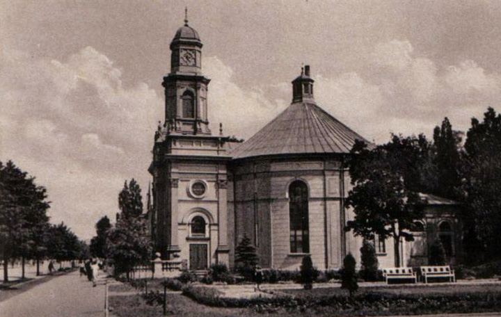 Kościół ewangelicko-augsburski w Pabianicach (1940-44). Źródło: fotopolska.eu