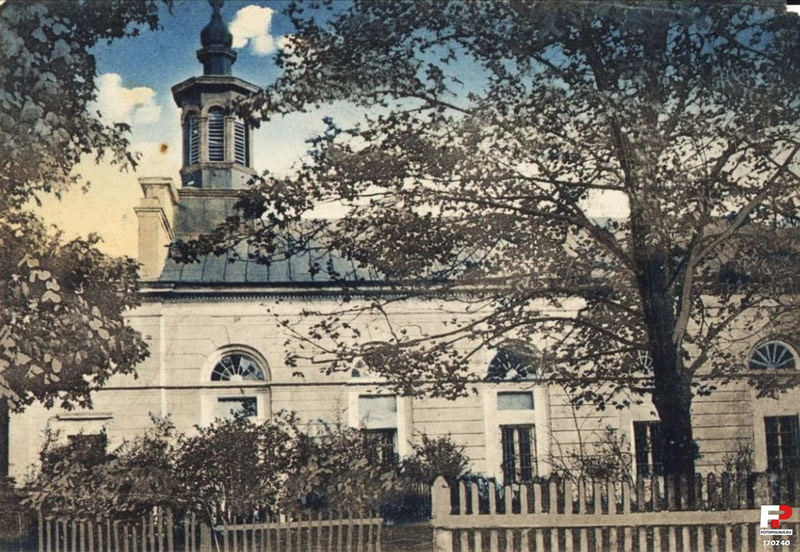 Kościół ewangelicko-augsburski w Zgierzu na starej pocztówce (ok. 1910–1930). Źródło: http://fotopolska.eu/170240,foto.html?o=b42441